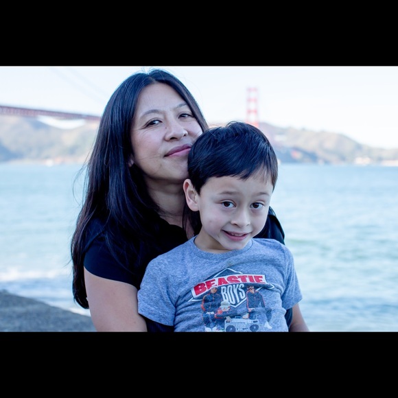 Meet your Posher, Liz - Picture 3 of 5